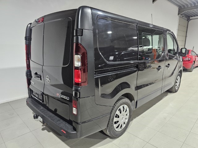 Opel Vivaro LICHTE VRACHT - 5 ZITPL