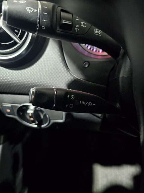 Mercedes A180d