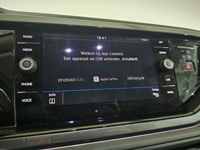 Volkswagen Polo 1.0 TSI Apple CarPlay/Android Auto