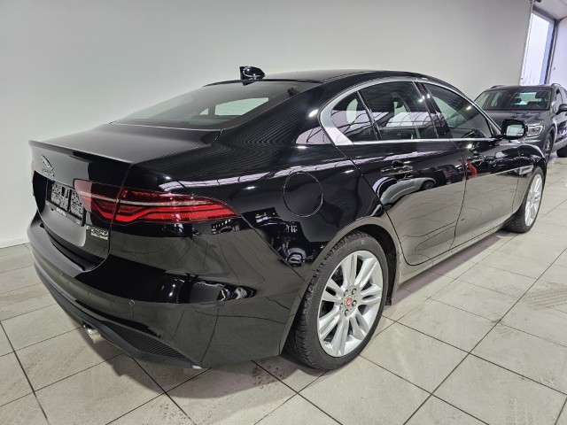 Jaguar XE 2.2 T P250 S