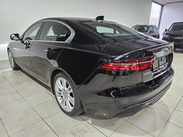 Jaguar XE 2.2 T P250 S