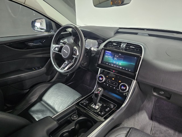 Jaguar XE 2.2 T P250 S