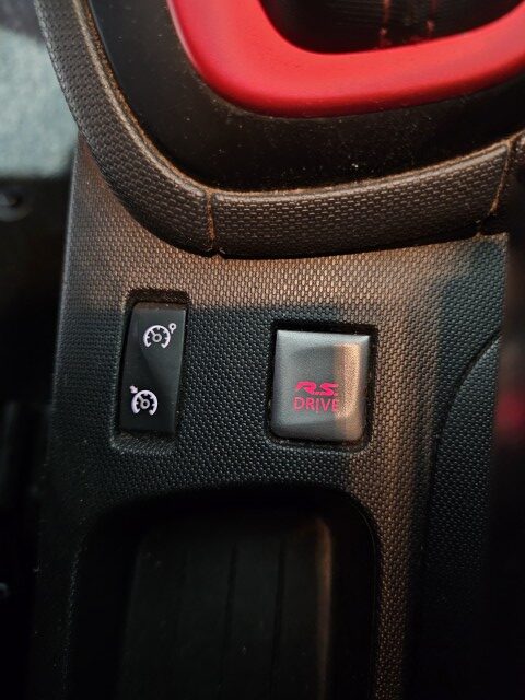 Renault Clio 1.6 Turbo RS EDC