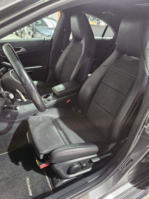 Mercedes CLA200 AMG PACK