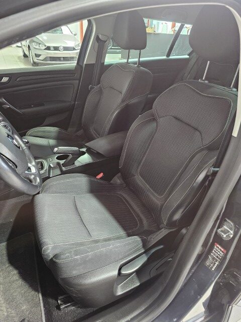 Renault Megane 1.2 TCe Energy Limited