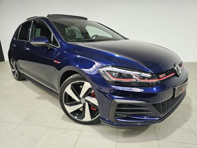 Volkswagen Golf GTI 2.0 TSI DSG