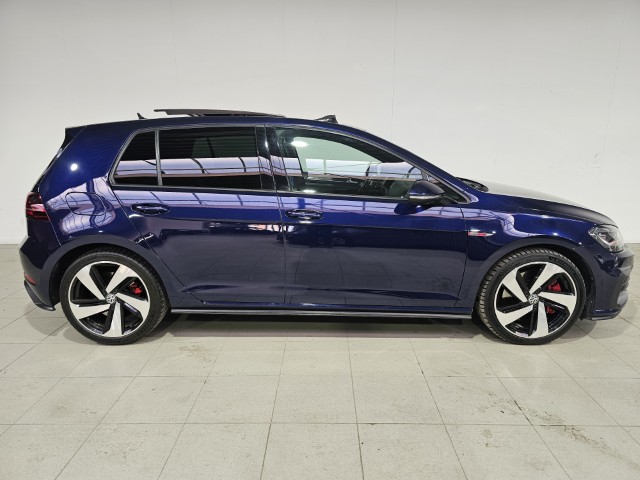 Volkswagen Golf GTI 2.0 TSI DSG