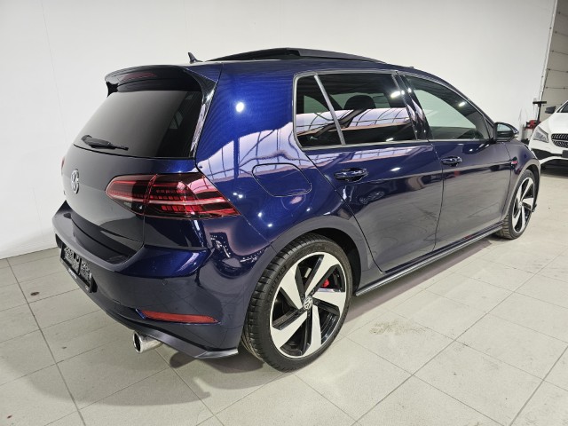Volkswagen Golf GTI 2.0 TSI DSG