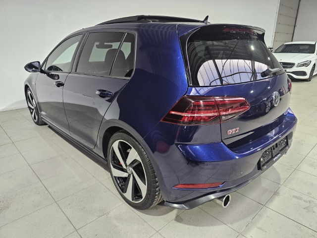 Volkswagen Golf GTI 2.0 TSI DSG