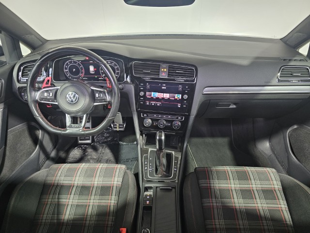 Volkswagen Golf GTI 2.0 TSI DSG