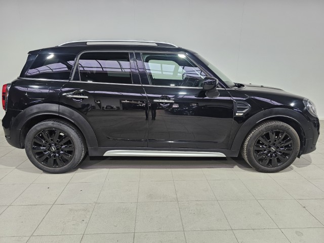 Mini Cooper Countryman 1.5A