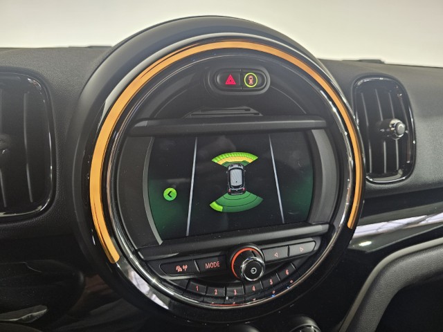 Mini Cooper Countryman 1.5A