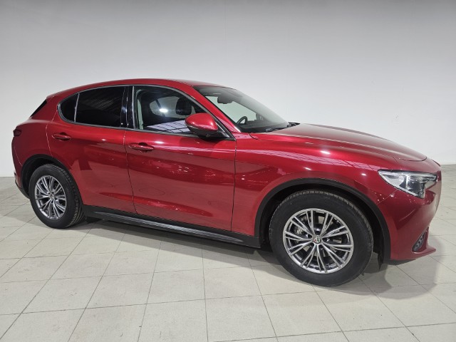 Alfa Romeo Stelvio 2.2