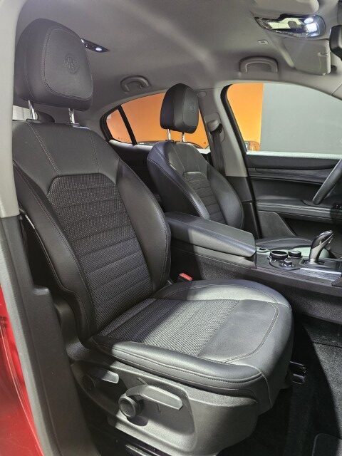Alfa Romeo Stelvio 2.2