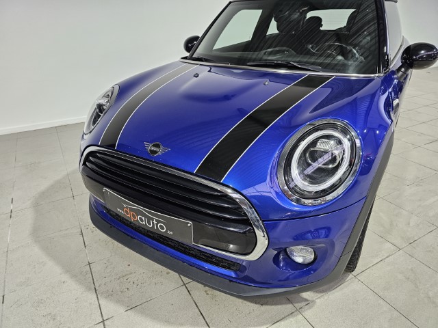 Mini Cooper D 1.5 Automaat
