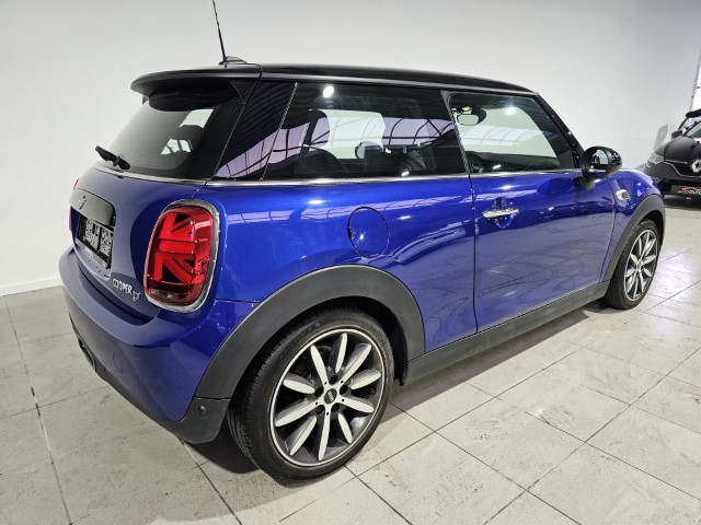 Mini Cooper D 1.5 Automaat