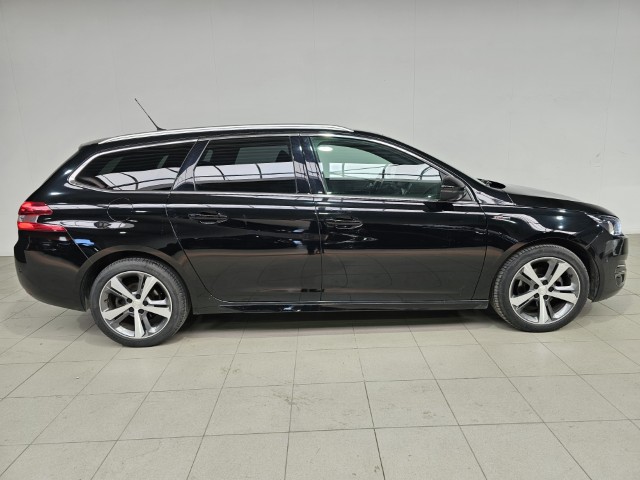 Peugeot 308 1.5 BluehHDi GT LINE
