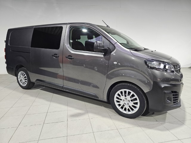 Opel Vivaro 2.0 Lichte vracht - 5 zitpl