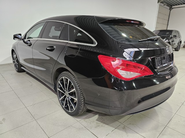 Mercedes CLA180