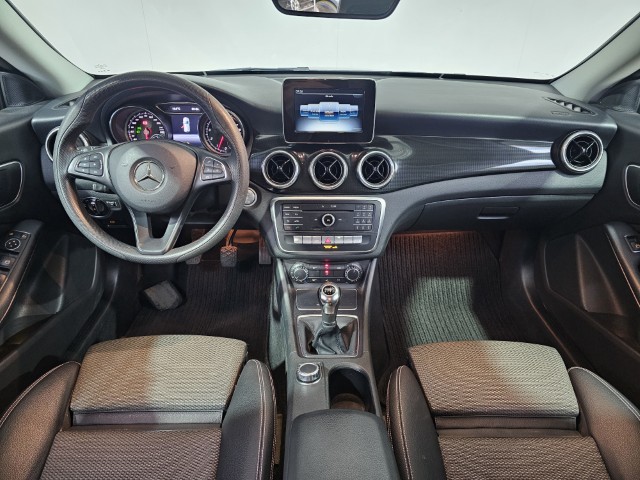 Mercedes CLA180