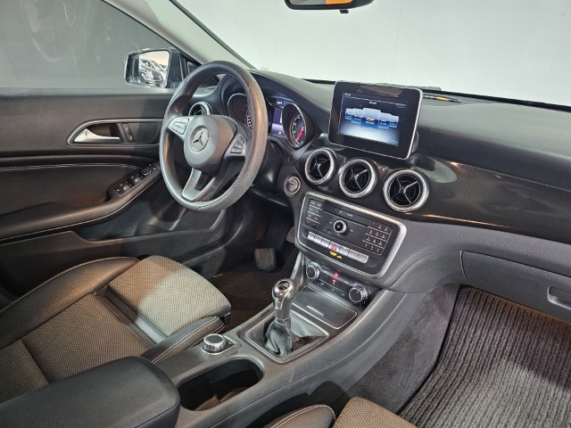 Mercedes CLA180
