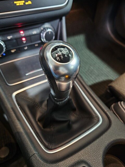 Mercedes CLA180