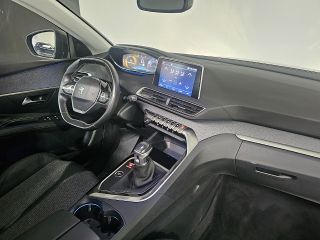 Peugeot 3008 1.5 BlueHDi Allure