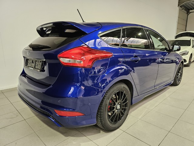 Ford Focus 1.0 Ecoboost ST Line
