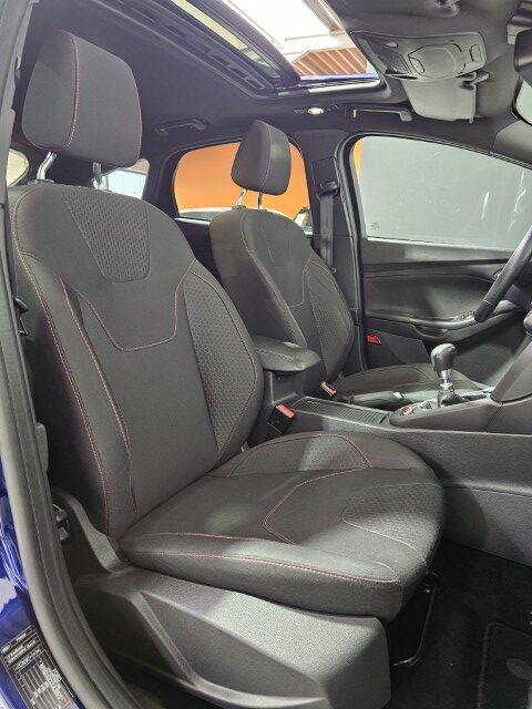 Ford Focus 1.0 Ecoboost ST Line