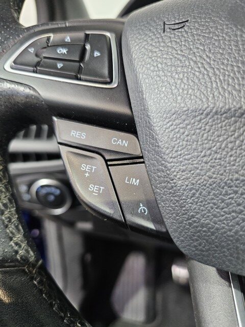 Ford Focus 1.0 Ecoboost ST Line