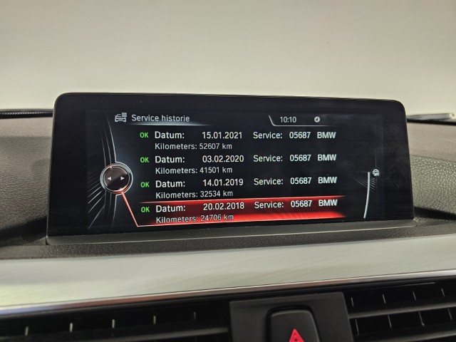 BMW 330e PHEV M-PACK