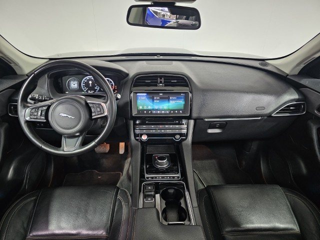 Jaguar F-Pace 2.0 AWD Prestige