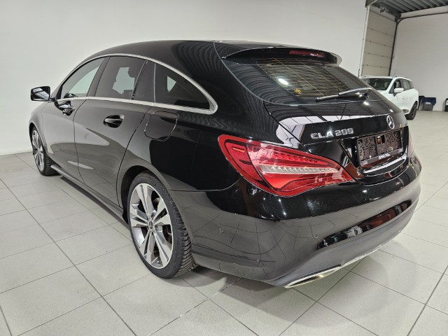 Mercedes CLA200 Urban Pack - Automaat