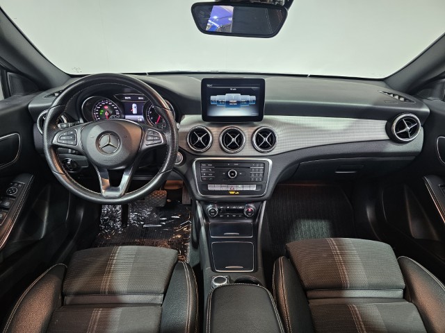 Mercedes CLA200 Urban Pack - Automaat