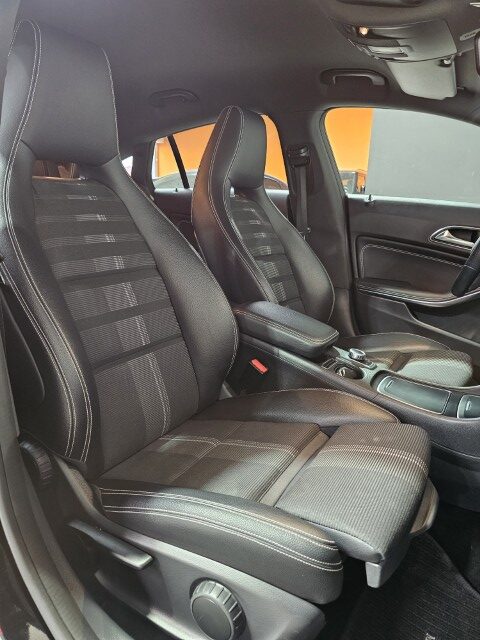 Mercedes CLA200 Urban Pack - Automaat