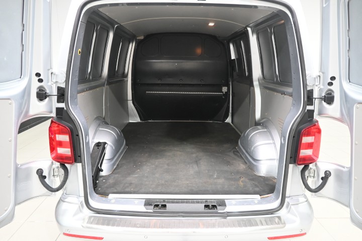 Volkswagen Transporter T6 2.0 TDi