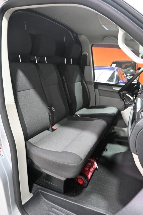 Volkswagen Transporter T6 2.0 TDi