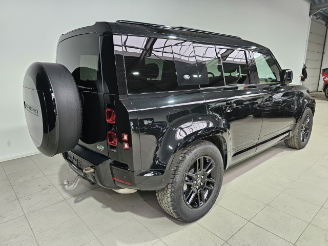 Land Rover Defender 110 3.0D MHEV D200 X Dynamic