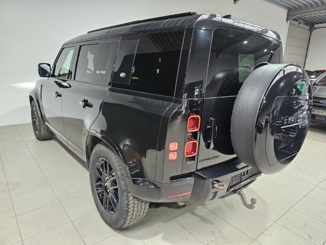 Land Rover Defender 110 3.0D MHEV D200 X Dynamic