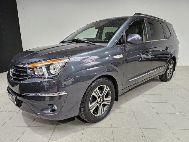 Ssang Yong Rodius 2.2