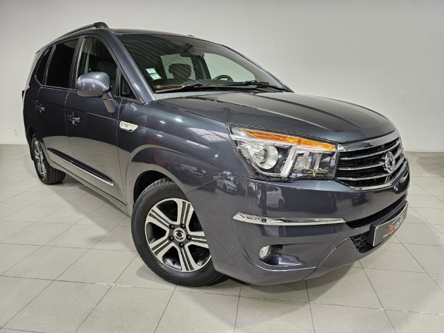 Ssang Yong Rodius 2.2