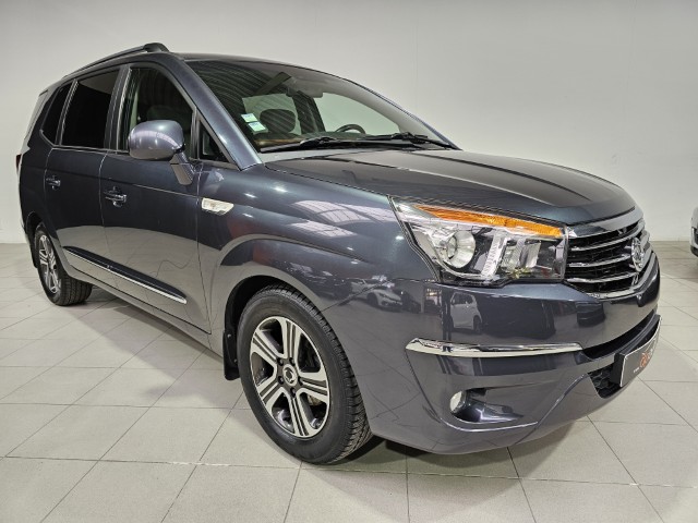 Ssang Yong Rodius 2.2
