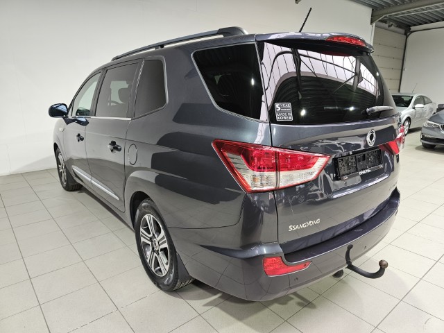 Ssang Yong Rodius 2.2