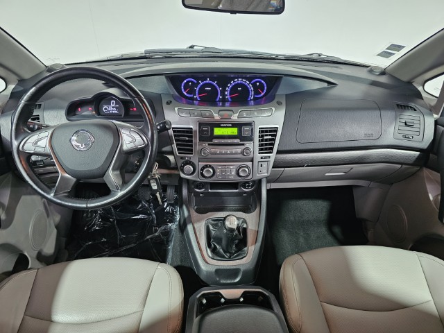 Ssang Yong Rodius 2.2