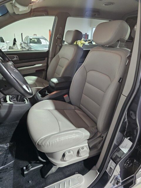 Ssang Yong Rodius 2.2