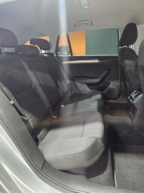 Skoda Superb 1.6 TDi SW Greenline