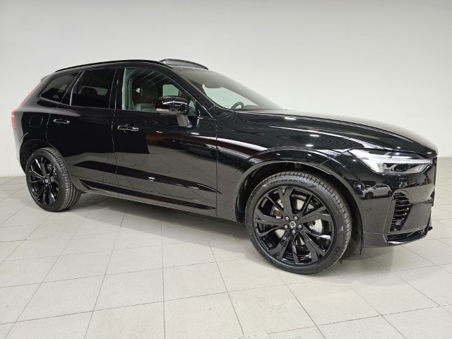Volvo XC60 2.0 AWD T6 PHEV Plus Black Edition