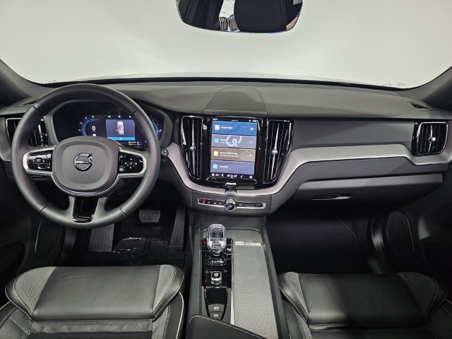 Volvo XC60 2.0 AWD T6 PHEV Plus Black Edition