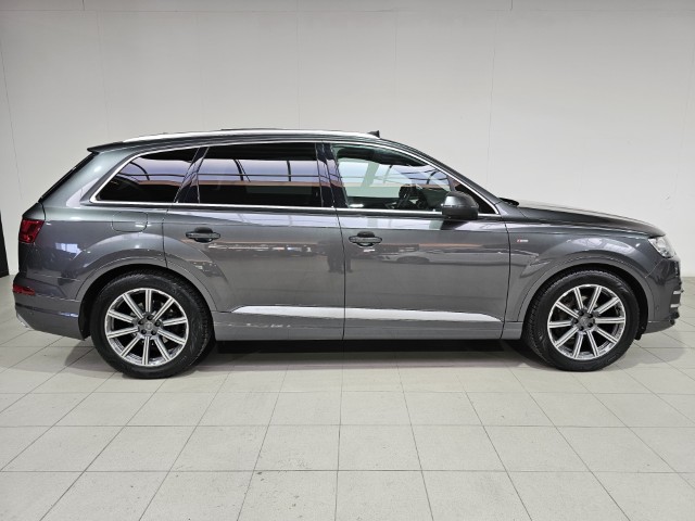 Audi Q7 3.0 TDi V6 Quattro Tiptronic S Line