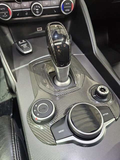 Alfa Romeo Giulia 2.0 T AWD Veloce